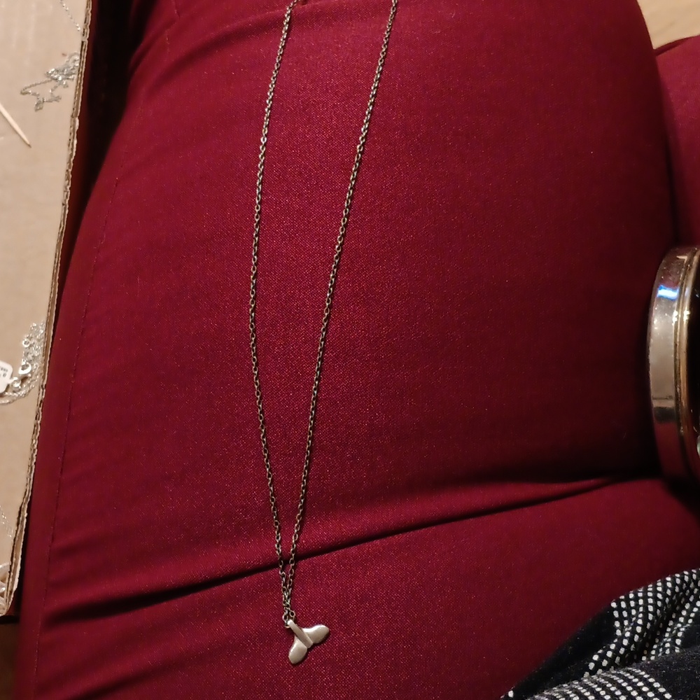 Whales tale necklace
